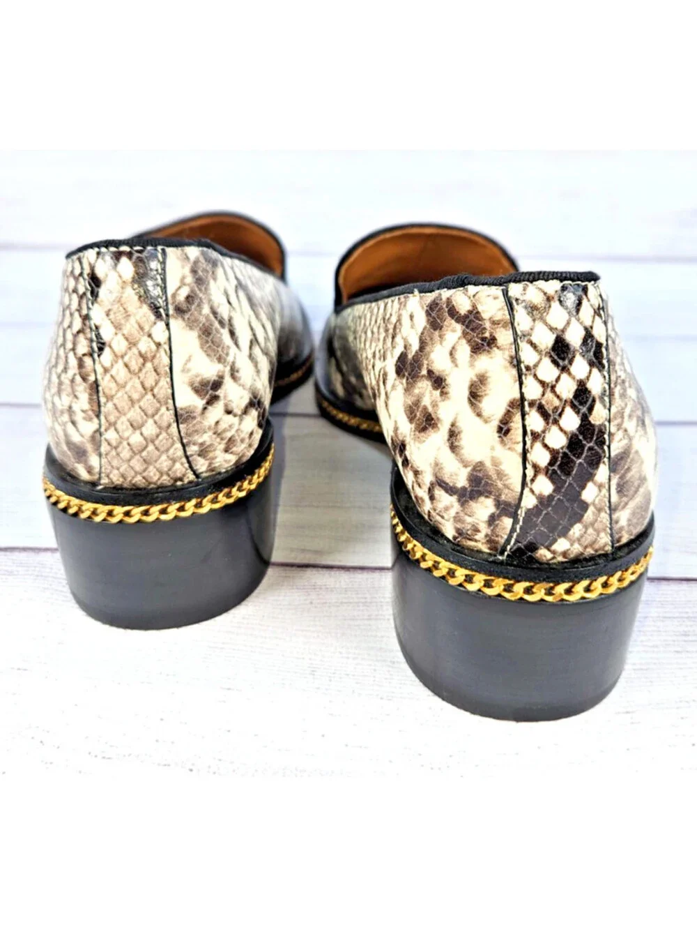 Tory Burch Casual, Chic Mid-Heel Faux Snake Skin Loafers size 6